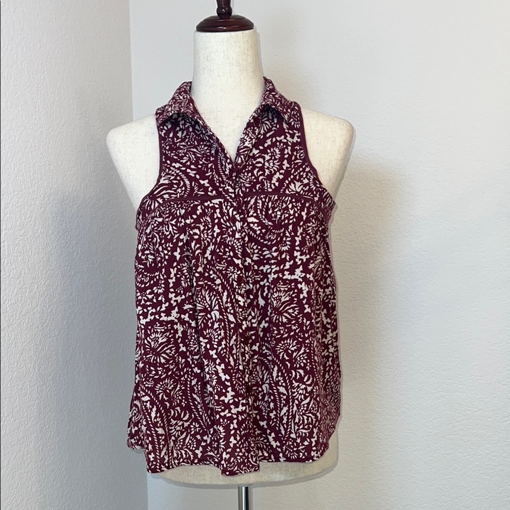 American Eagle Outfitters Red and White Button Down Blouse Size XS‎